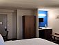 Verblijf 0425610 • Vakantie appartement Texas • Holiday Inn Express Hotel & Suites Dallas Fort Worth Airport  • 9 van 26