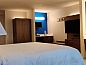 Verblijf 0425610 • Vakantie appartement Texas • Holiday Inn Express Hotel & Suites Dallas Fort Worth Airport  • 13 van 26