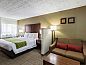 Verblijf 15125201 • Vakantie appartement Oostkust • Comfort Inn Medford-Long Island  • 1 van 26