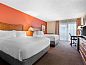 Verblijf 17225503 • Vakantie appartement Midwesten • Holiday Inn Express Chicago-Downers Grove, an IHG Hotel  • 12 van 26