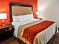 Verblijf 20725201 • Vakantie appartement Oostkust • Quality Inn & Suites NJ State Capital Area  • 10 van 23