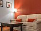 Verblijf 20725201 • Vakantie appartement Oostkust • Quality Inn & Suites NJ State Capital Area  • 12 van 23