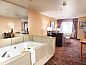 Guest house 2225902 • Apartment Zuidwesten • Crystal Inn Hotel & Suites - Midvalley  • 12 of 15