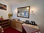 Verblijf 25906509 • Bed and breakfast Engeland • Berry Hotel  • 5 van 26