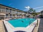 Guest house 2725402 • Apartment Florida • Days Inn & Suites by Wyndham Altamonte Springs  • 3 of 26