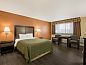 Verblijf 2726103 • Vakantie appartement Noordwesten • Quality Inn & Suites Medford Airport  • 9 van 26