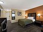 Verblijf 2726103 • Vakantie appartement Noordwesten • Quality Inn & Suites Medford Airport  • 14 van 26