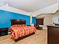 Verblijf 5325602 • Vakantie appartement Texas • Scottish Inn and Suites Highway Six South  • 8 van 12