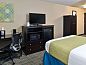 Verblijf 6726101 • Vakantie appartement Noordwesten • Best Western Long Beach Inn  • 12 van 26