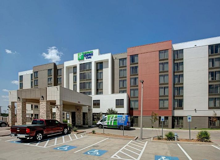 Verblijf 0425610 • Vakantie appartement Texas • Holiday Inn Express Hotel & Suites Dallas Fort Worth Airport 