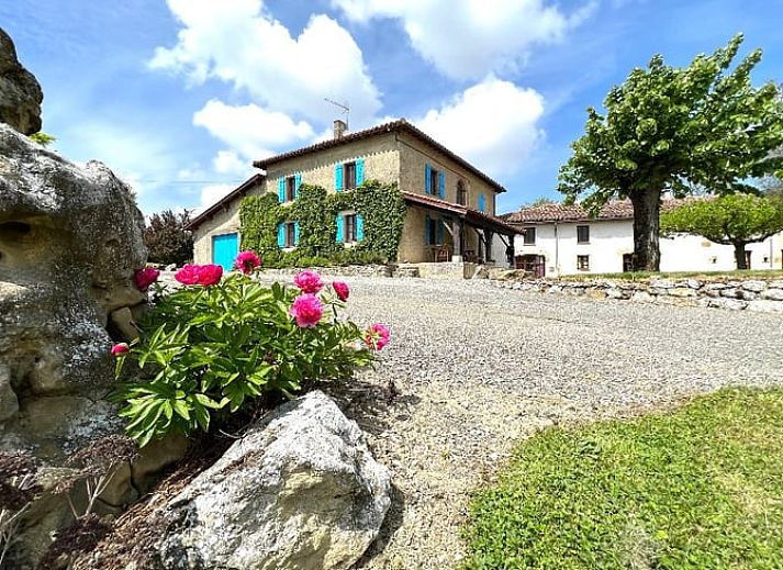 Guest house 04954109 • Holiday property Midi / pyrenees • Vakantiehuisje in Castelnau-Barbarens 