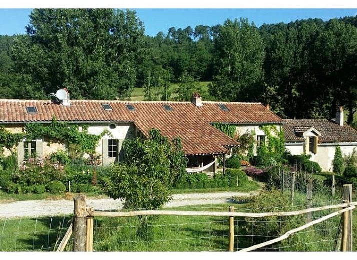 Guest house 05438103 • Holiday property Aquitaine • Vakantiehuis in Sourzac 