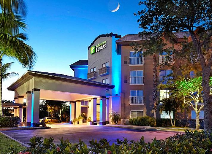 Verblijf 0625431 • Vakantie appartement Florida • Holiday Inn Express Naples Downtown 5th Avenue, an IHG Hotel 