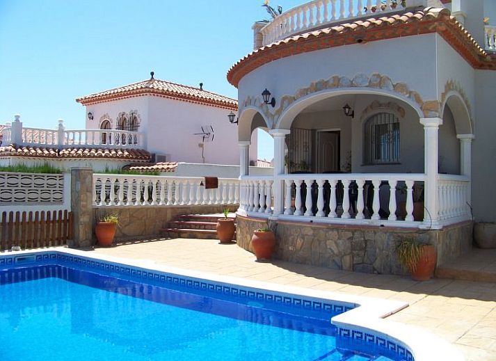 Verblijf 1563148 • Vakantiewoning Costa Dorada • Vakantiehuis Villa Roberto 