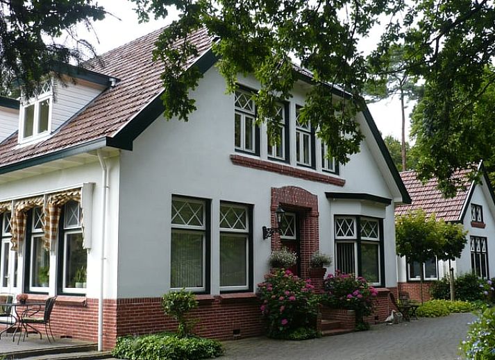 Guest house 180804 • Holiday property Noord Drenthe • Huisje in Roden 