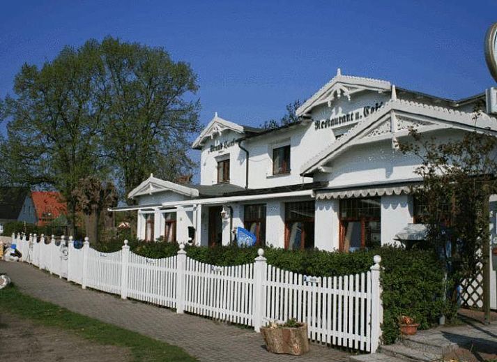 Verblijf 19019902 • Vakantie appartement Mecklenburg-Voor-Pommeren • Strand-Hotel Lobbe 