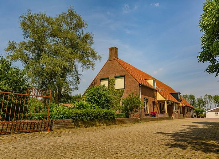 Guest house 287204 • Holiday property Rivierengebied • Vakantiehuisje in Beneden-Leeuwen 