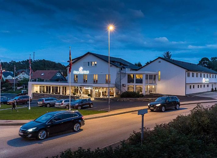 Guest house 3227601 • Apartment West Noorwegen • Almaas Hotell Stord AS 