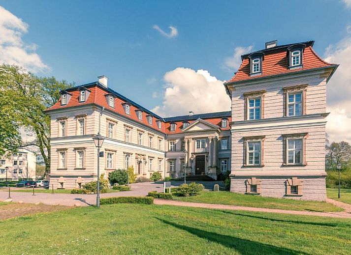 Guest house 37619901 • Apartment Mecklenburg-Vorpommern • Hotel Schloss Neustadt-Glewe 