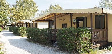 Guest house 0950547 • Chalet Tuscany / Elba • Comfortabel familie chalet met veranda incl airco 