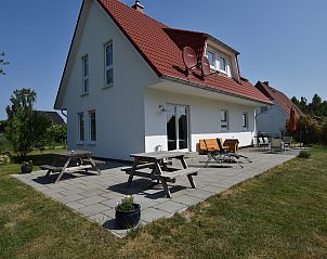 Guest house 03028501 • Holiday property Baltic Sea • Ferienhaus nahe Insel Poel mit Kamin Terrasse und Garten 