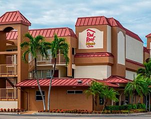 Verblijf 0625434 • Vakantie appartement Florida • Red Roof Inn PLUS+ & Suites Naples Downtown-5th Ave S 