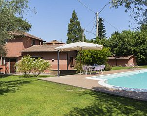 Guest house 09211206 • Holiday property Lazio / Rome • Vakantiehuis Casal di Yuri 