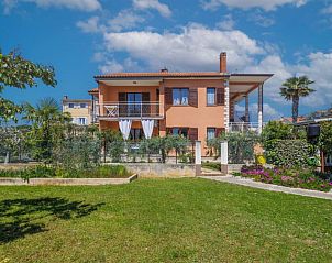 Guest house 10111911 • Apartment Istria • Appartement Elvi 