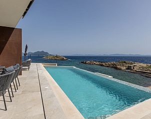 Guest house 10317601 • Holiday property Dalmatia • Vakantiehuis Luxury Villa Mare 