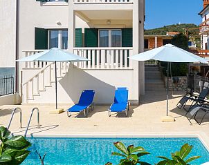 Verblijf 10334501 • Vakantiewoning Dalmatie • Vakantiehuis Villa Zlatan 