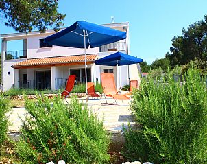 Guest house 10416605 • Holiday property Kvarner • Holiday Home Gorgonia 5 