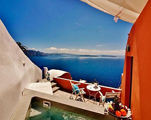 Guest house 11206116 • Apartment Greek Islands • Chroma Suites 