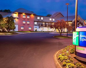 Guest house 2225333 • Apartment Zuiden • Holiday Inn Express Nashville Airport, an IHG Hotel 