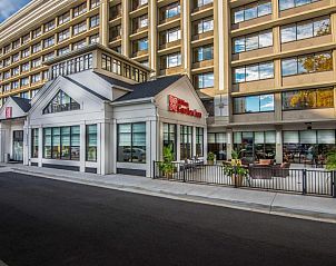 Guest house 28625235 • Apartment Oostkust • Hilton Garden Inn Reagan National Airport 