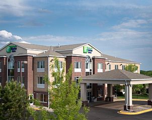 Guest house 4725501 • Apartment Midwesten • Holiday Inn Express Hotel & Suites Chanhassen, an IHG Hotel 