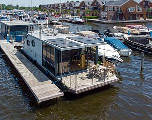 Guest house 490651 • Holiday property Noord-Holland midden • Tiny Houseboat De Woudaap - I 